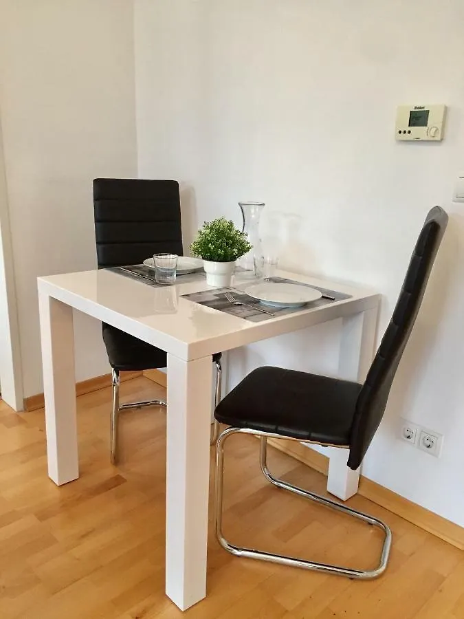 Belvedere Apartment Vienna
